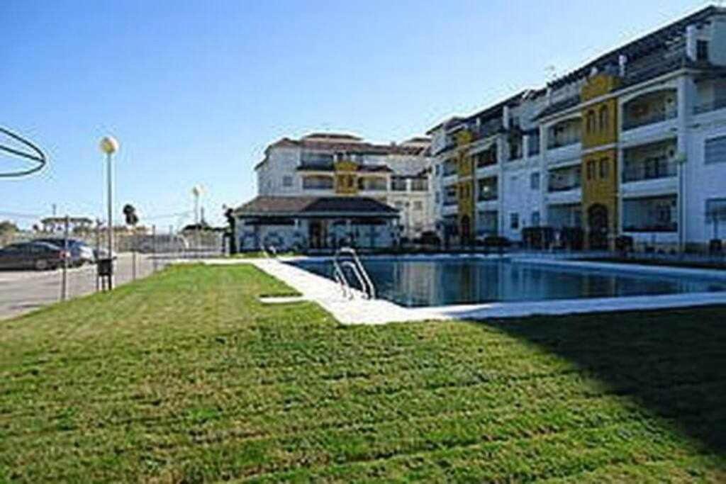Apartamentos Enjoy Life Chipiona Exterior foto